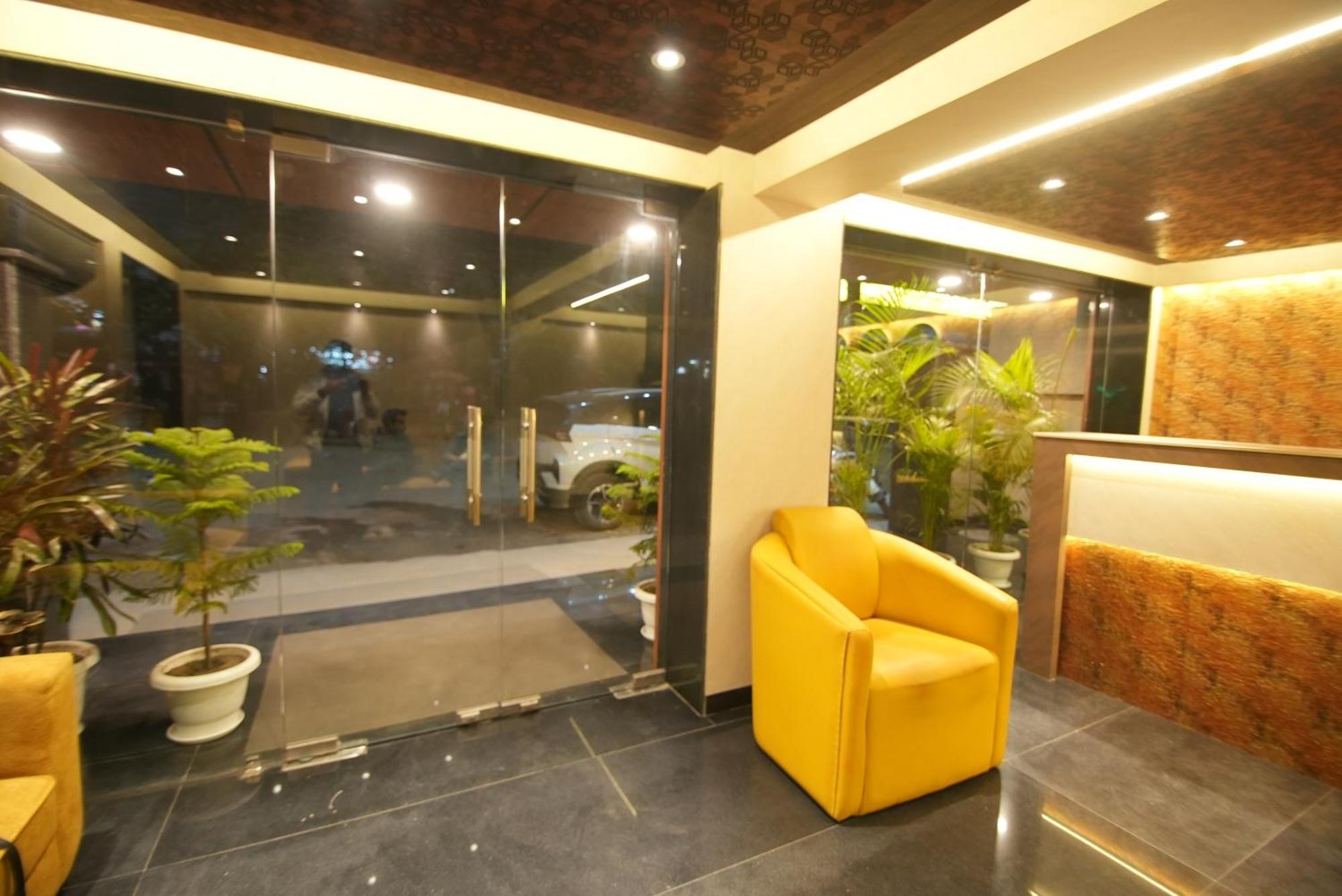 Hotel Dc Star Calcutta  Esterno foto