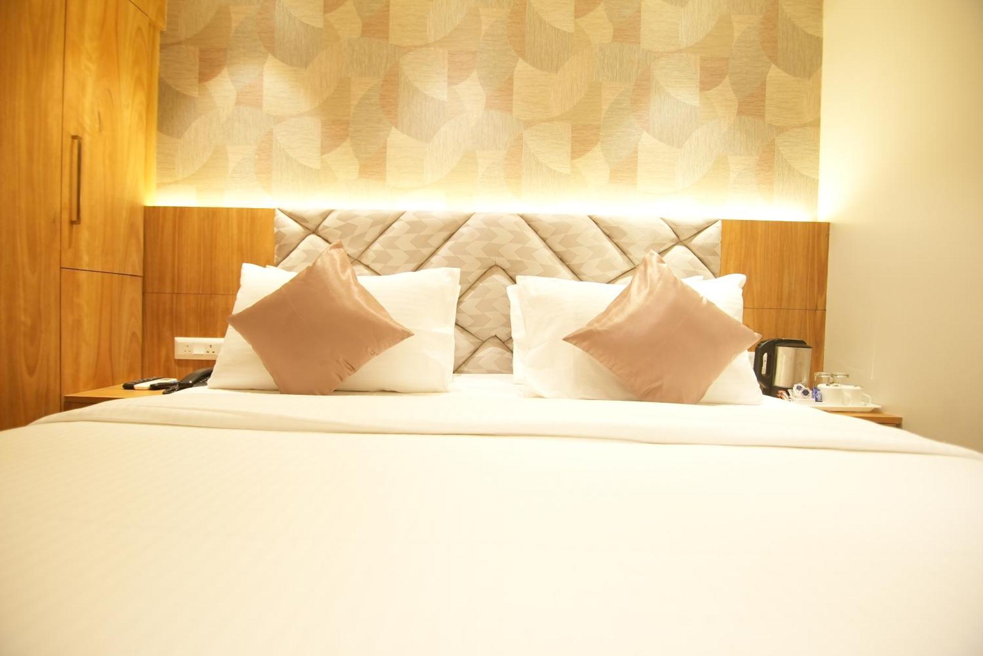 Hotel Dc Star Calcutta  Esterno foto