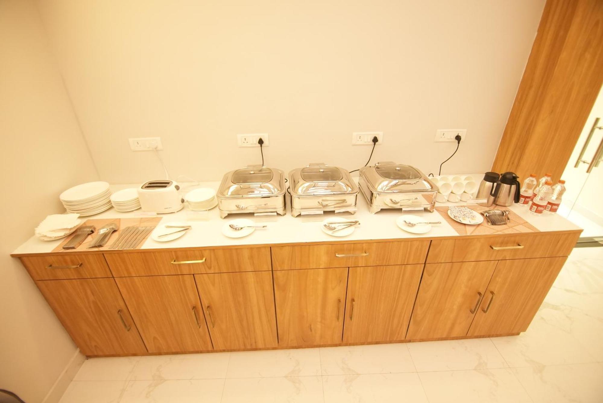 Hotel Dc Star Calcutta  Esterno foto