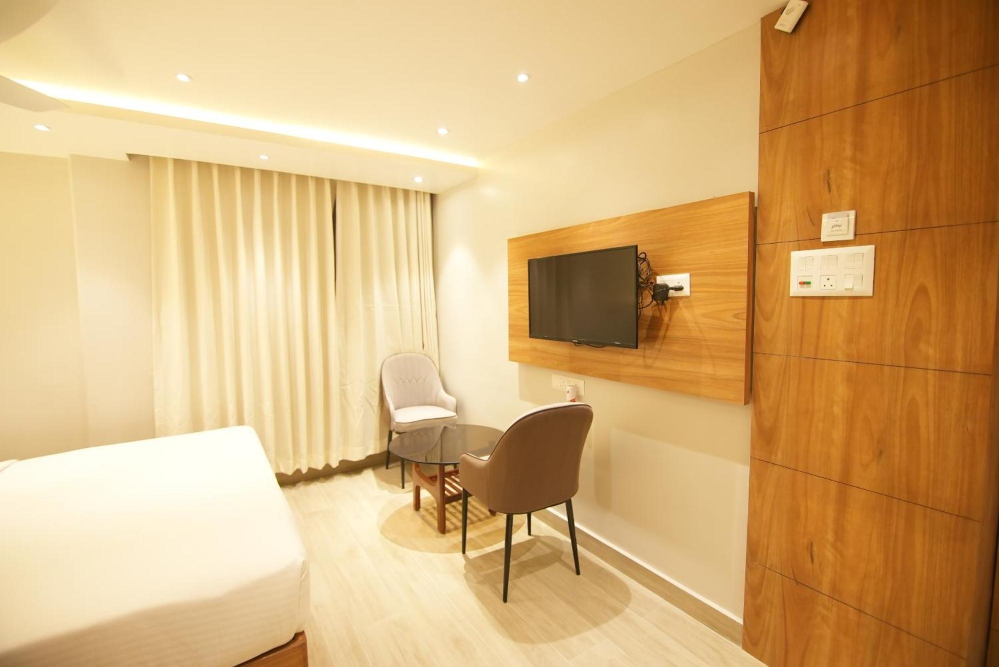 Hotel Dc Star Calcutta  Esterno foto